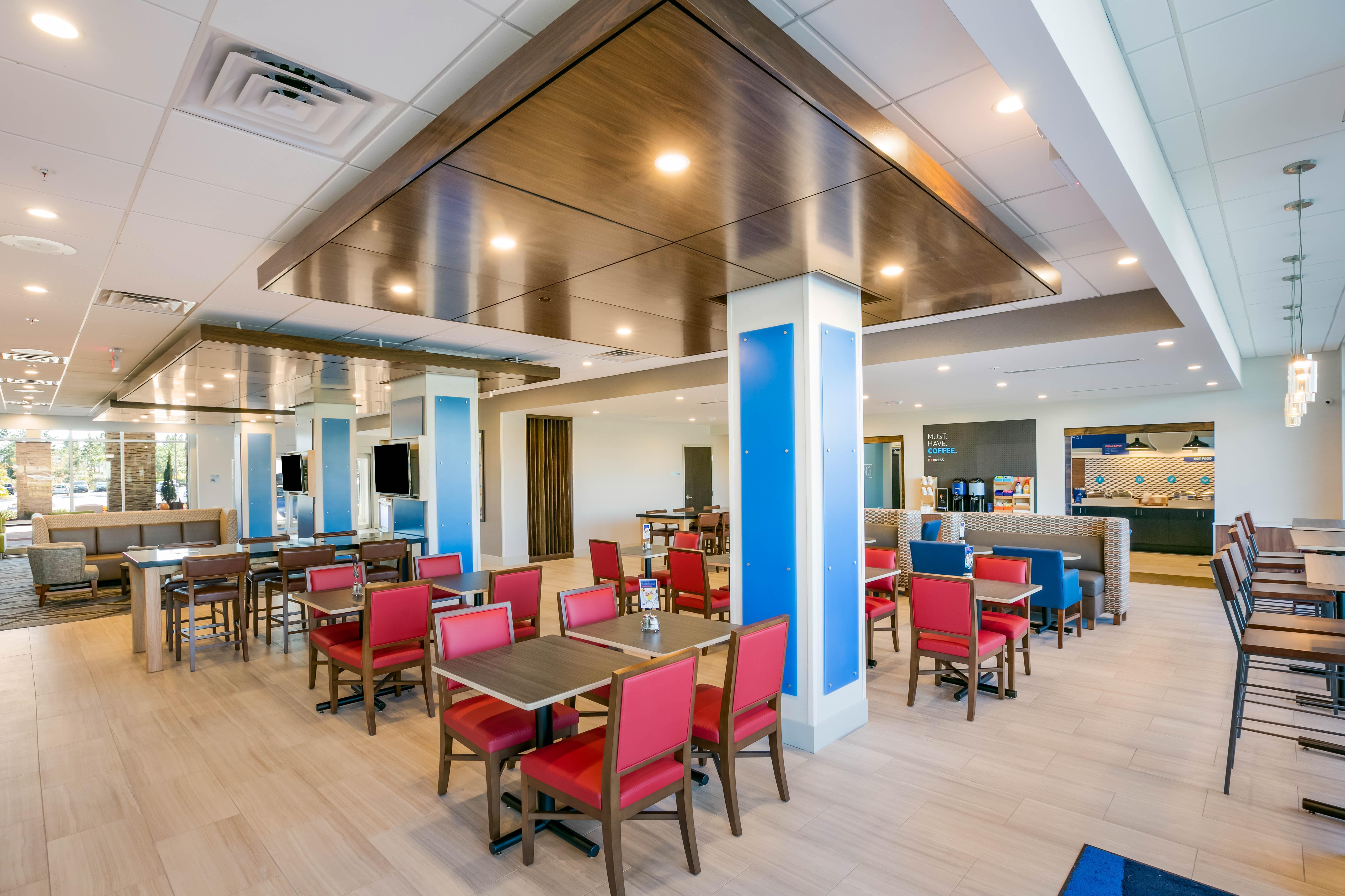 Holiday Inn Express & Suites Jacksonville - Town Center By Ihg Exterior photo
